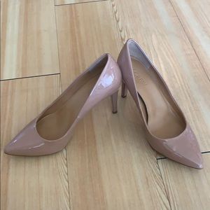 Patent leather pump crew